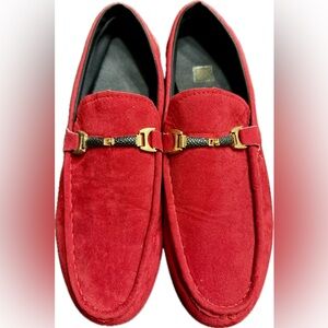 Men’s Luxurious Red Suede Loafers with Gold Detailing